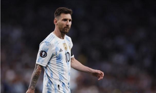 普京：俄方不寻求乌方投降，但要求承认实际控制线